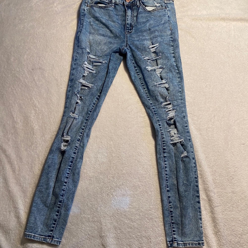 SO high rise ripped jeggings! MD